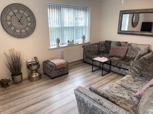 Lounge- click for photo gallery